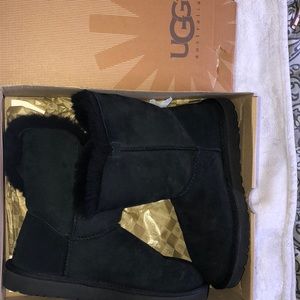 Uggs w/ button on side